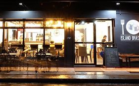 Island Brasserie Hostel
